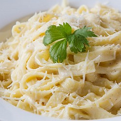 Fettuccine all’ Alfredo