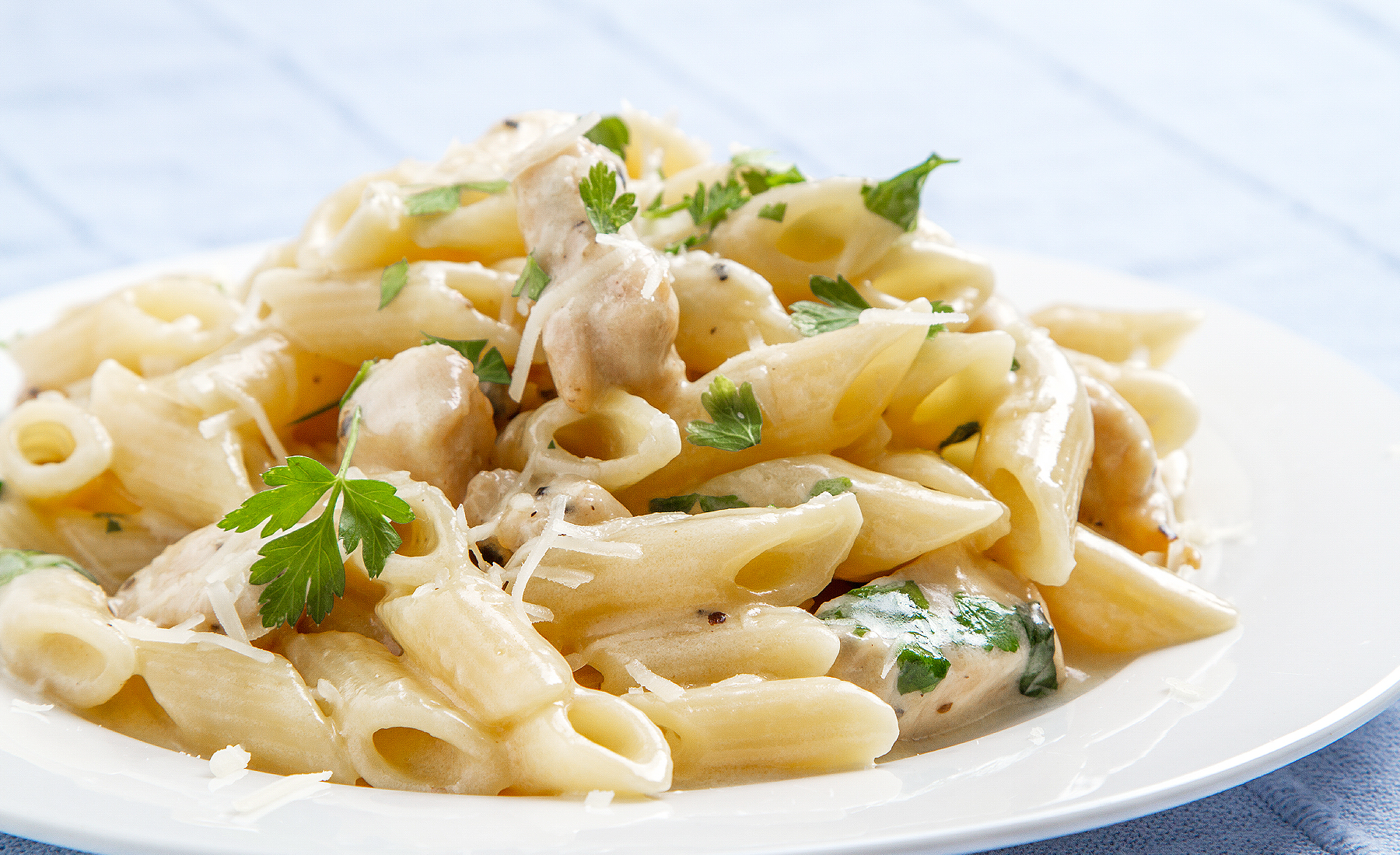 Penne Alfredo s kuřecím